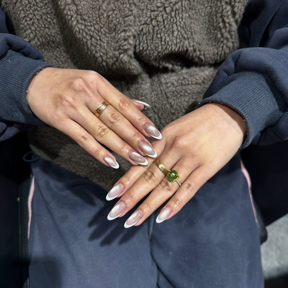 Chrome nagels met witte French